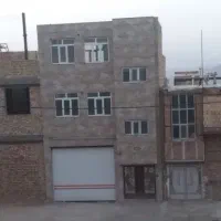 ساختمان سه طبقه تازه ساخت