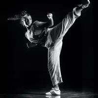 اموزش هنر های رزمی مخصوص بانوان