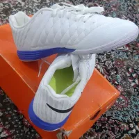 کفش ورزشی نو