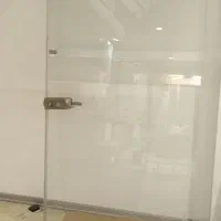 در شیشه ای|آینه|تهران, افسریه شمالی|دیوار