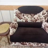 مبل راحتی ۷ نفره با دو عدد گل میز و میز وسط
