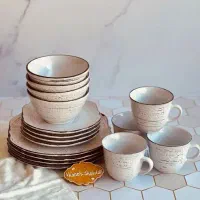 ظروف سرامیکی کلاسیک (۱۶ پارچه)
