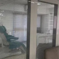 پارتیین کرکره دار به همراه دو کتاب خانه های گلس|مصالح و تجهیزات ساختمان|تهران, قبا|دیوار