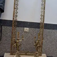 میزکنسول برنزایستاده همراه با دوشمعدان|بوفه، ویترین، کنسول|خوی, |دیوار