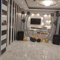 اجاره باغ روزانه جهت مجالس|اجارهٔ کوتاه‌مدت ویلا و باغ|شیراز, بید زرد|دیوار