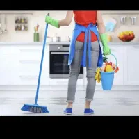 فروشنده خانم