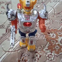 آدم برقی|اسباب‌بازی بچه|اسفراین, |دیوار