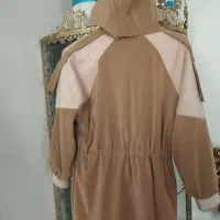 کاپشن بارانی|لباس|سراب, |دیوار