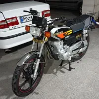 موتور پرواز 200 رنگ مشکی صفر|موتورسیکلت|شیراز, باغ تخت|دیوار