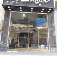 واحد-135-متری-دوخوابه-نورگیر-فوق-العاده