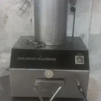 دستگاه تزریق کرم و شکلات و خامه پیراشکی