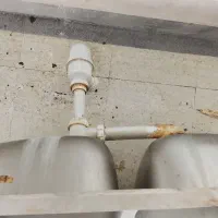 سینک با سیفون تمیز