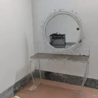 میز و آینه