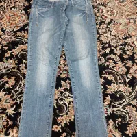 شلوار لی زنانه