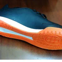 کفش فوتسال تن زیب سایز ۴۳ نو