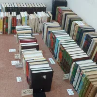 فروش کتب کتابخانه شخصی در ۱۲ موضوع