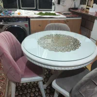 میز ناهار خوری با چهار صندلی