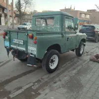 لندرور نیم تن