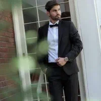 همکار خانم در عکاسی