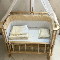 گهواره و تخت کنار مادر مدل آنجل چوبی نو و سالم|تخت و صندلی بچه|اصفهان, پارک مشتاق|دیوار