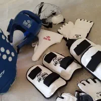 لوازم کامل تکواندو