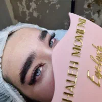 لیفت مژه و ابرو توسط مژه کار حرفه ای