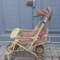 یک عدد کالسکه سالم و محکم