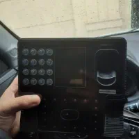دستگاه حضور و غیاب