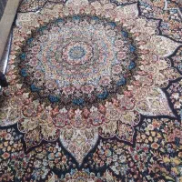 یک عدد قالی دستبافت گونه