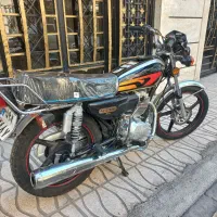 موتورسیکلت هندا دویست مدارک کامل درحدخشک