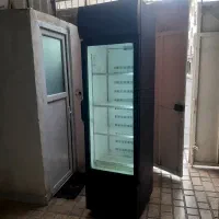 یخچال تک درب و میز ویترین مغازه ۳ عدد