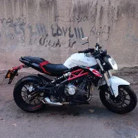 بنلی 300 مدل 1400 لازرورق 4تا کار، عروسک