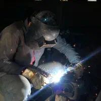 جوشکار جوشکاری برشکاری و نبشی کشی|خدمات پیشه و مهارت|کرمان, |دیوار