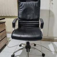 صندلی مدیریت کارکرده  کاملا سالم