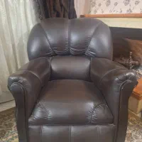 مبل چرم ۷نفره|مبلمان خانگی و میز عسلی|مشهد, شفا|دیوار