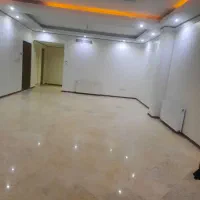 آزادشهر۸۲متر دوخواب طبقه وسط