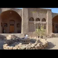 منزل قدیمی داخل شهر آشتیان