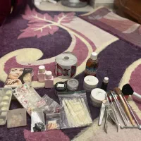 تعدادی وسایل کاشت ناخن به فروش میرسد|آرایشی، بهداشتی، درمانی|اصفهان, آبشار|دیوار