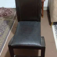 صندلی چوبی