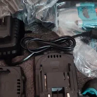 بکس شارژی ماکیتا ۷۰۰ نیوتون براشلس مدل دو باطری|ابزارآلات|اصفهان, کوی ولی عصر|دیوار