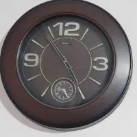 ساعت در حد نو