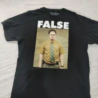 لباس|لباس|مشهد, مصطفی خمینی|دیوار