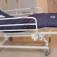 تخت برقی بیمارستانی مکانیکی ویلچر|آرایشی، بهداشتی، درمانی|تهران, میدان ولیعصر|دیوار