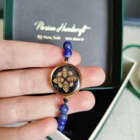 دستبند سنگ با طرح طلای ۲۴ عیار