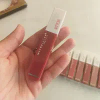 رژ مایع ضد اب