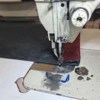 همکار خانم در کارگاه  تولیدی