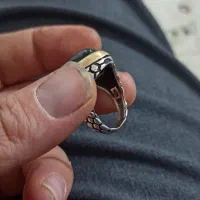 انگشتر نقره نگین لعل مشکی معاوضه با سگ یا کبوتر|جواهرات|اشتهارد, |دیوار