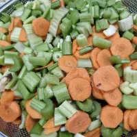 سالا فصل و شور گل کلم بصورت فله ایی|خوردنی و آشامیدنی|تهران, شهید فکوری|دیوار