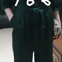 تعدادی لباس نو. اورال. مانتو تونیک روسری سویشرت.