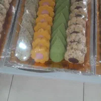 نیرو خانم برای کارگاه قنادی